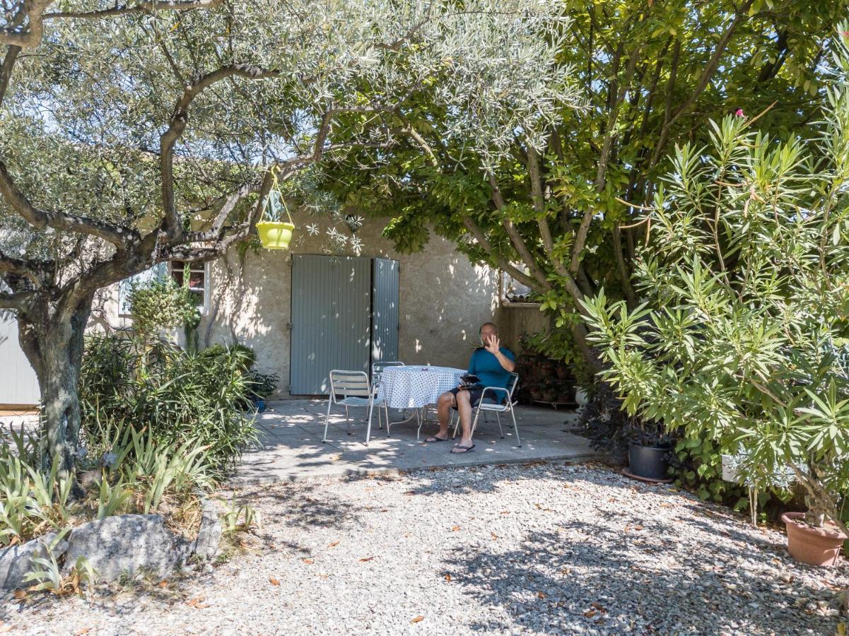 La Petite Maison Vaugines Exterior photo